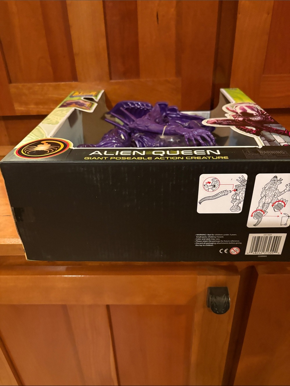 Alien Queen Poseable Action Creature - Walmart Purple Figure - Picture 6 of 6